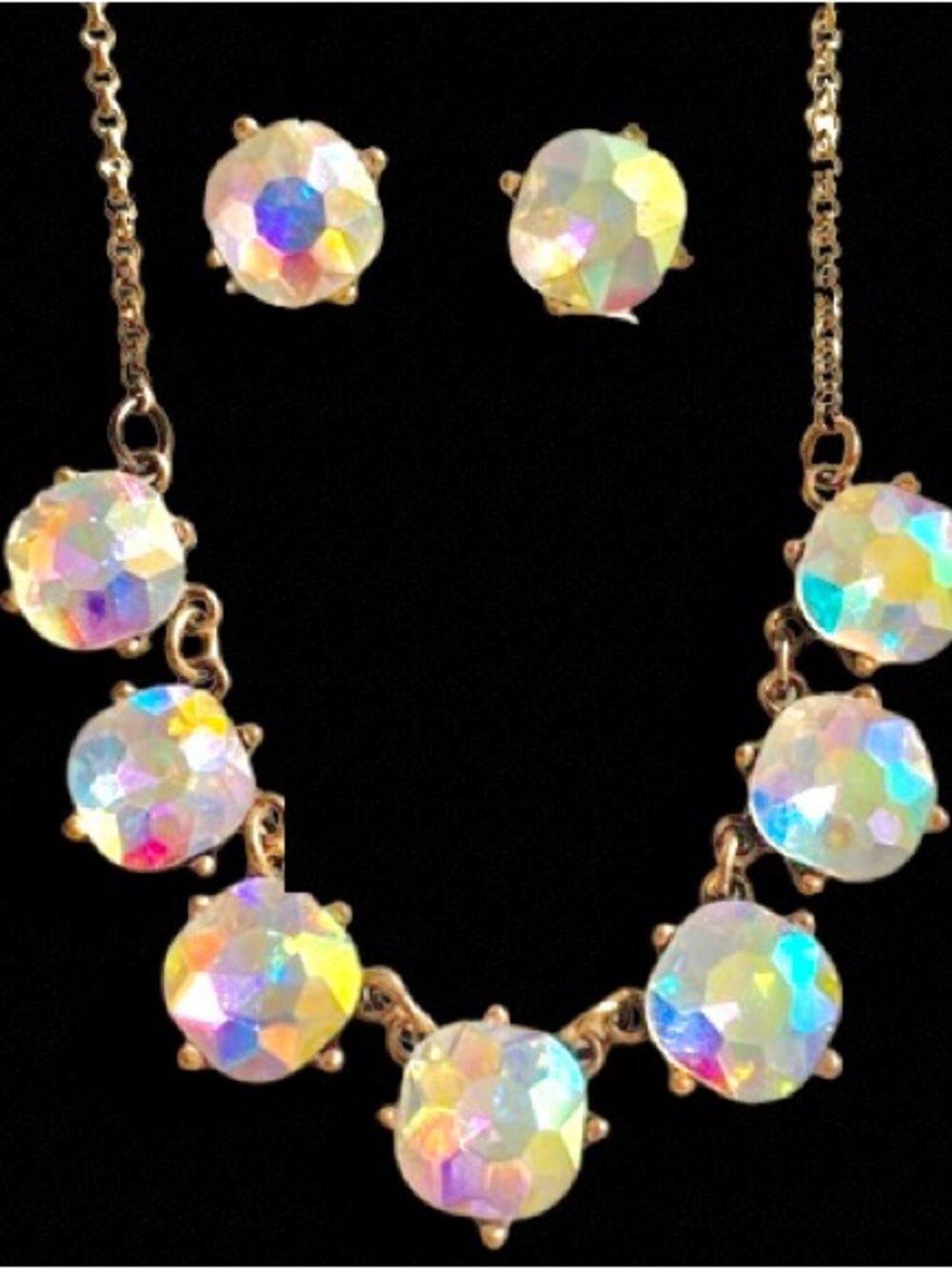 Aurora Borealis Facetted Rhinestone Glass Necklace And Earrings Set Iridescent